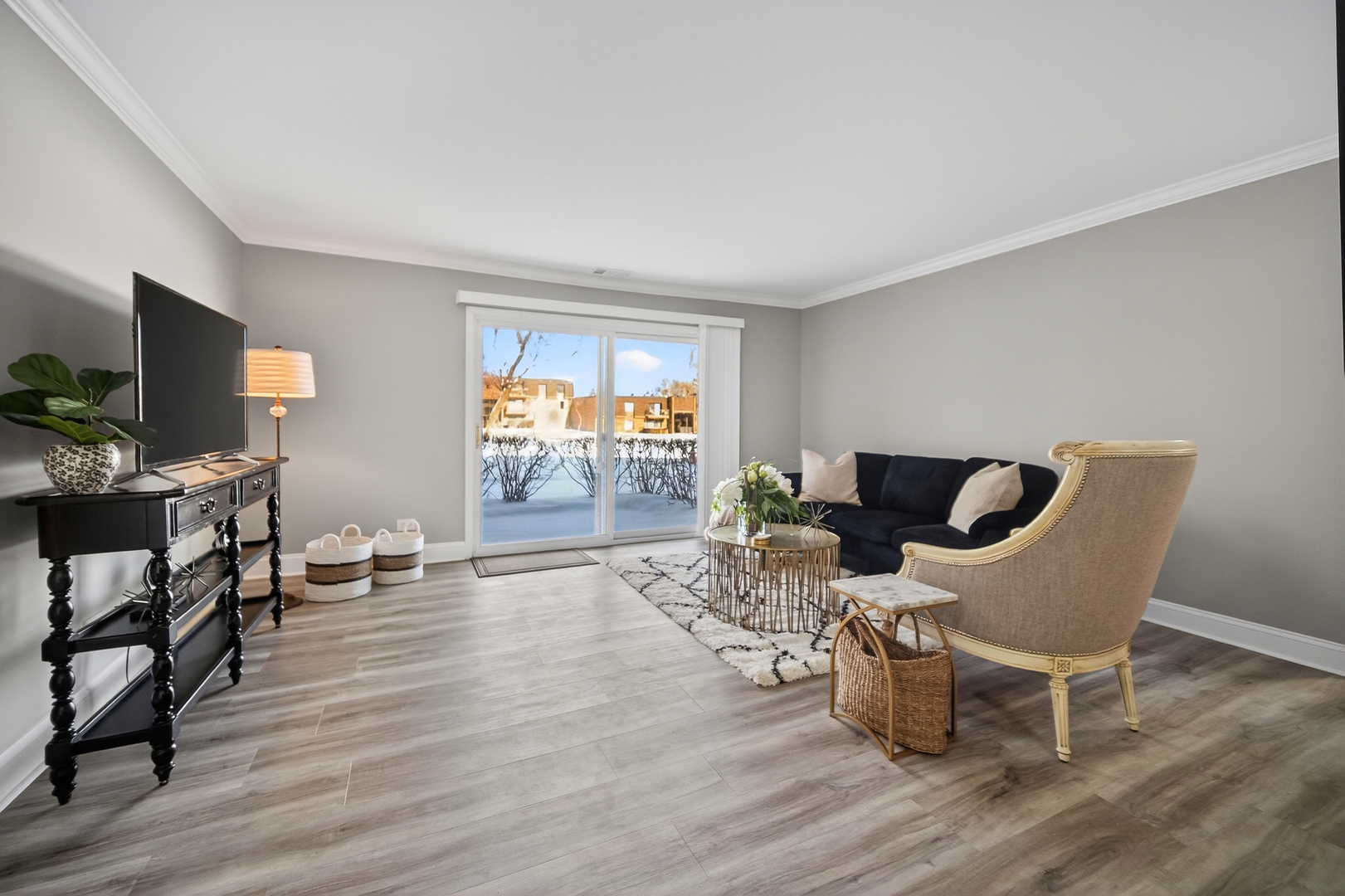 629 Derry Court #1A, Schaumburg, IL 60193