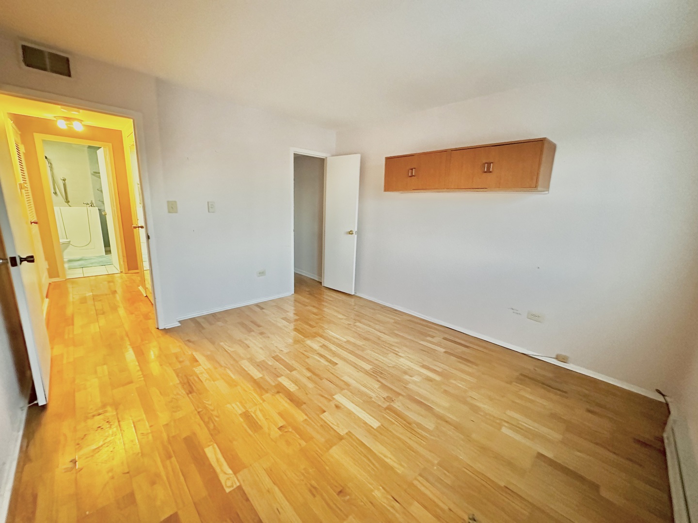 141 N La Grange Road #602, La Grange, IL 60525