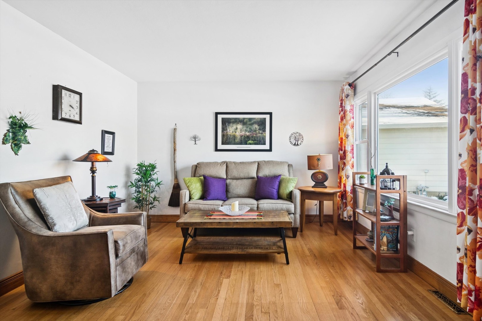 18065 W Big Oaks Road, Grayslake, IL 60030