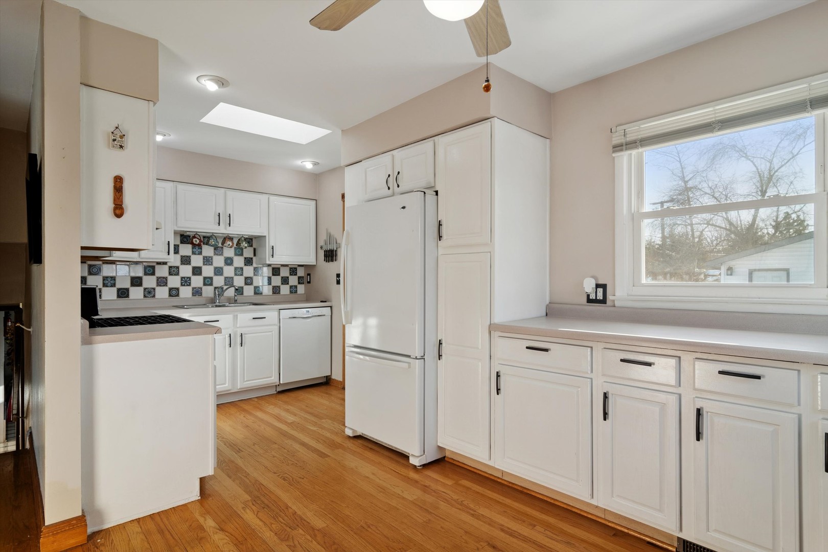 18065 W Big Oaks Road, Grayslake, IL 60030