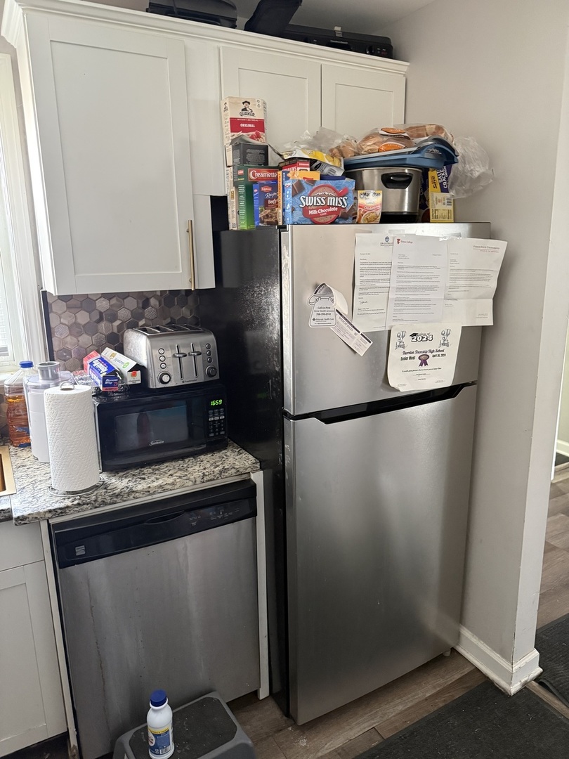 14211 S Wabash Avenue, Riverdale, IL 60827