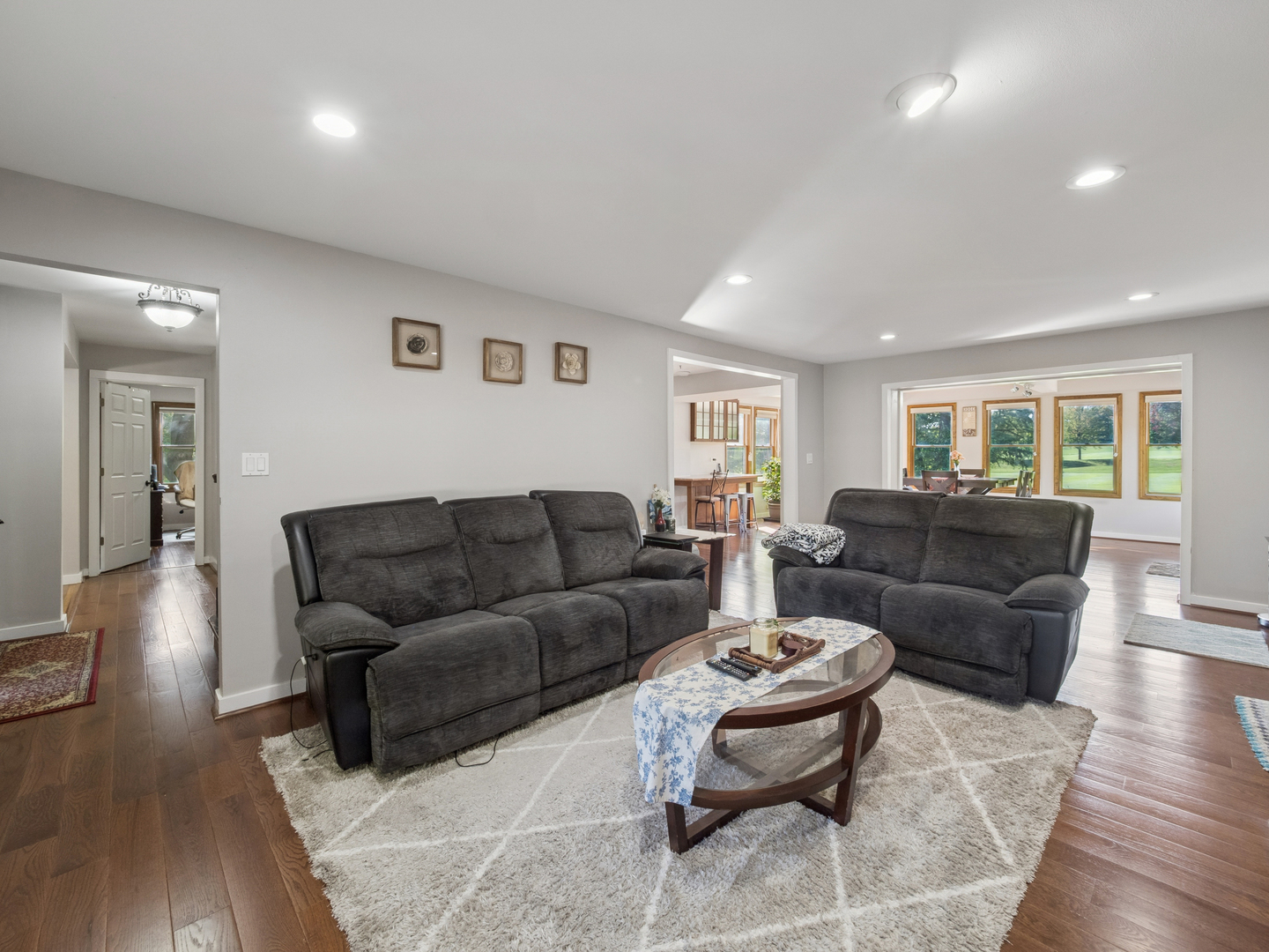 152 S Ela Road, Barrington, IL 60010