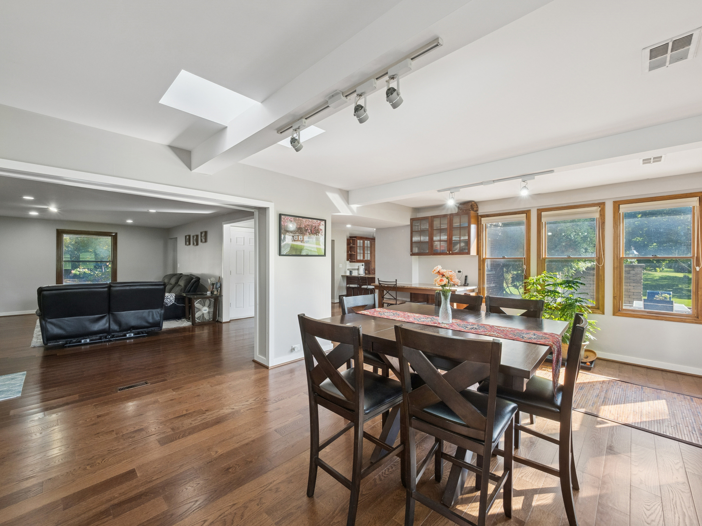 152 S Ela Road, Barrington, IL 60010