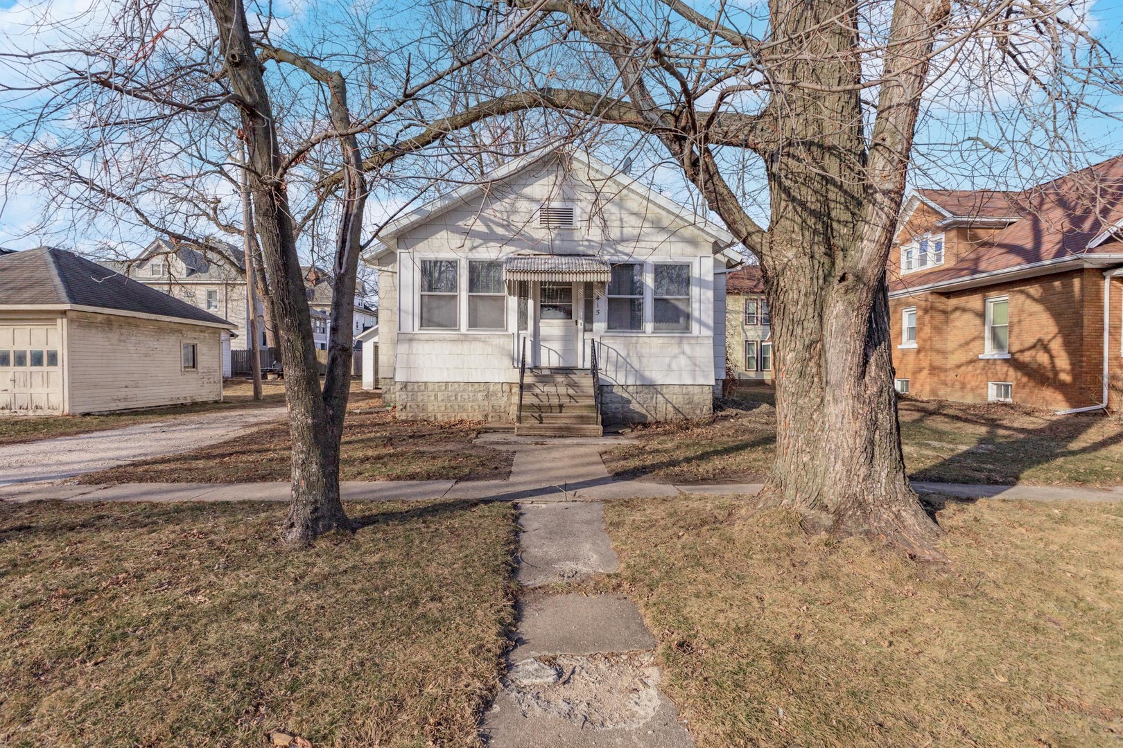 415 N Locust Street, Pontiac, IL 61764