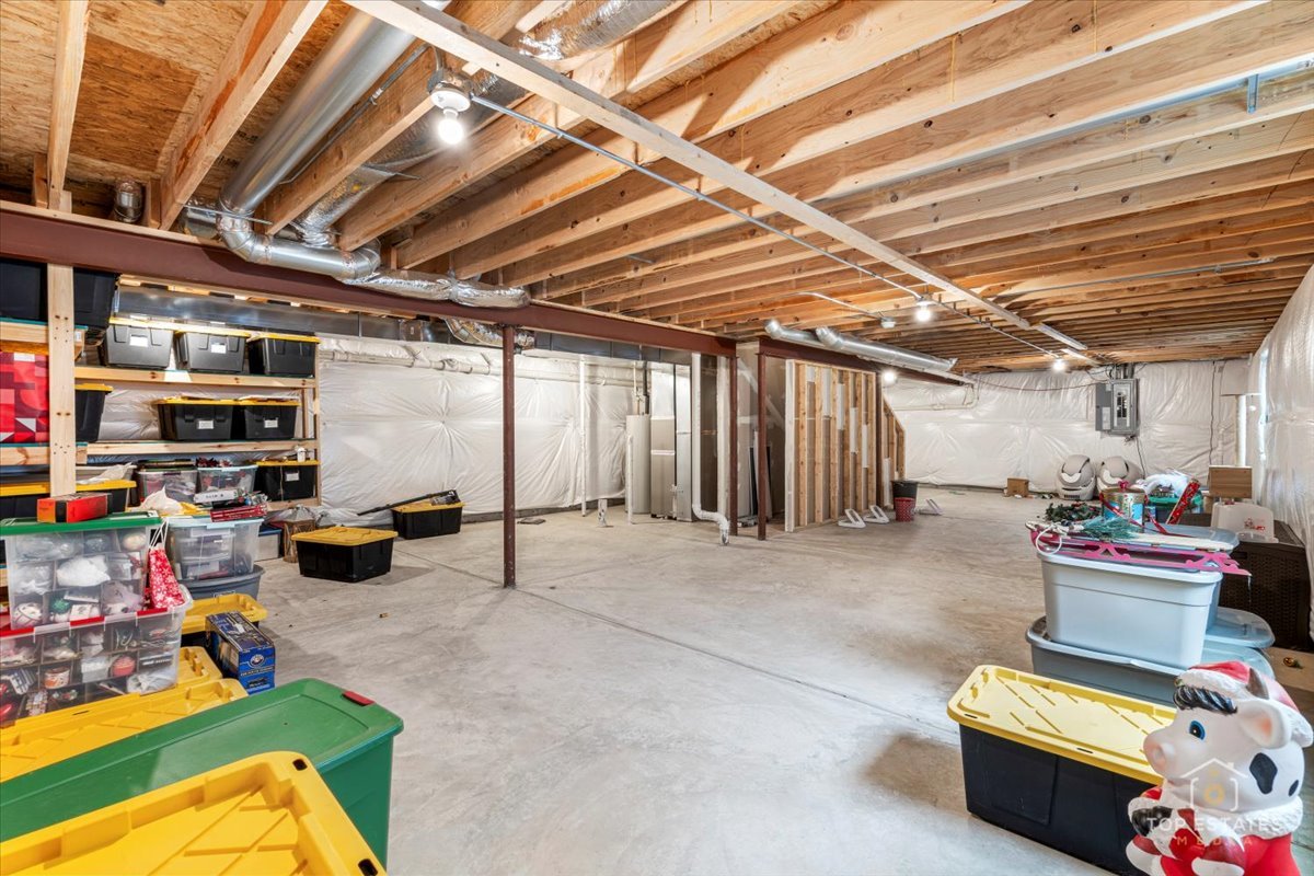 1457 Collins Drive, Elburn, IL 60119