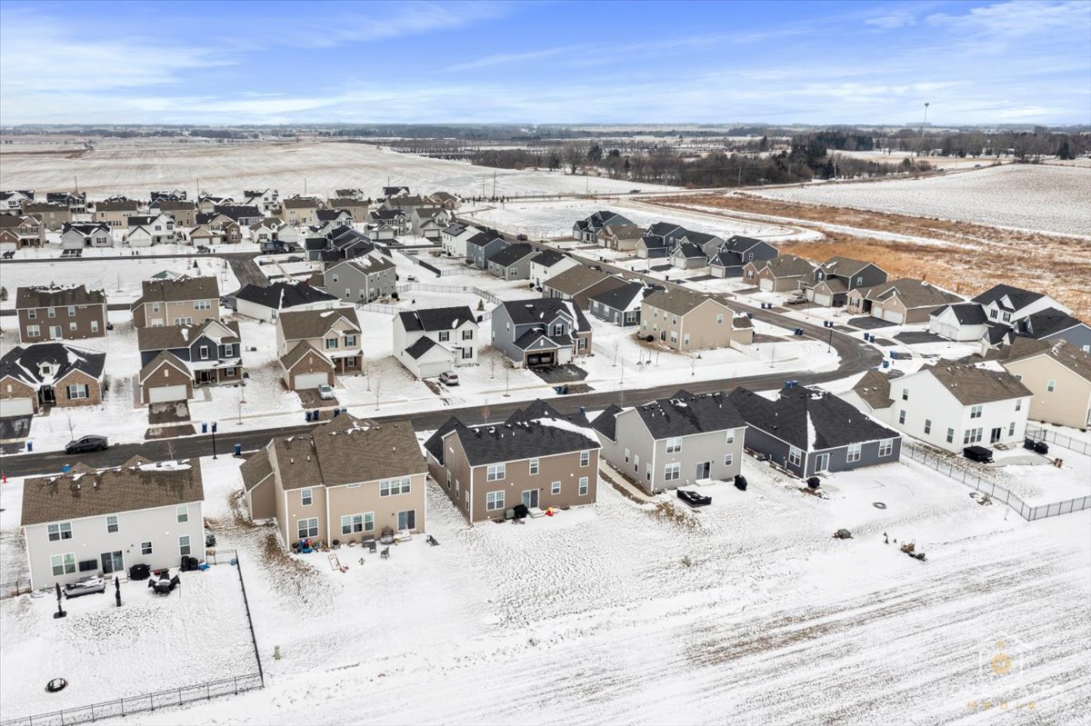 1457 Collins Drive, Elburn, IL 60119