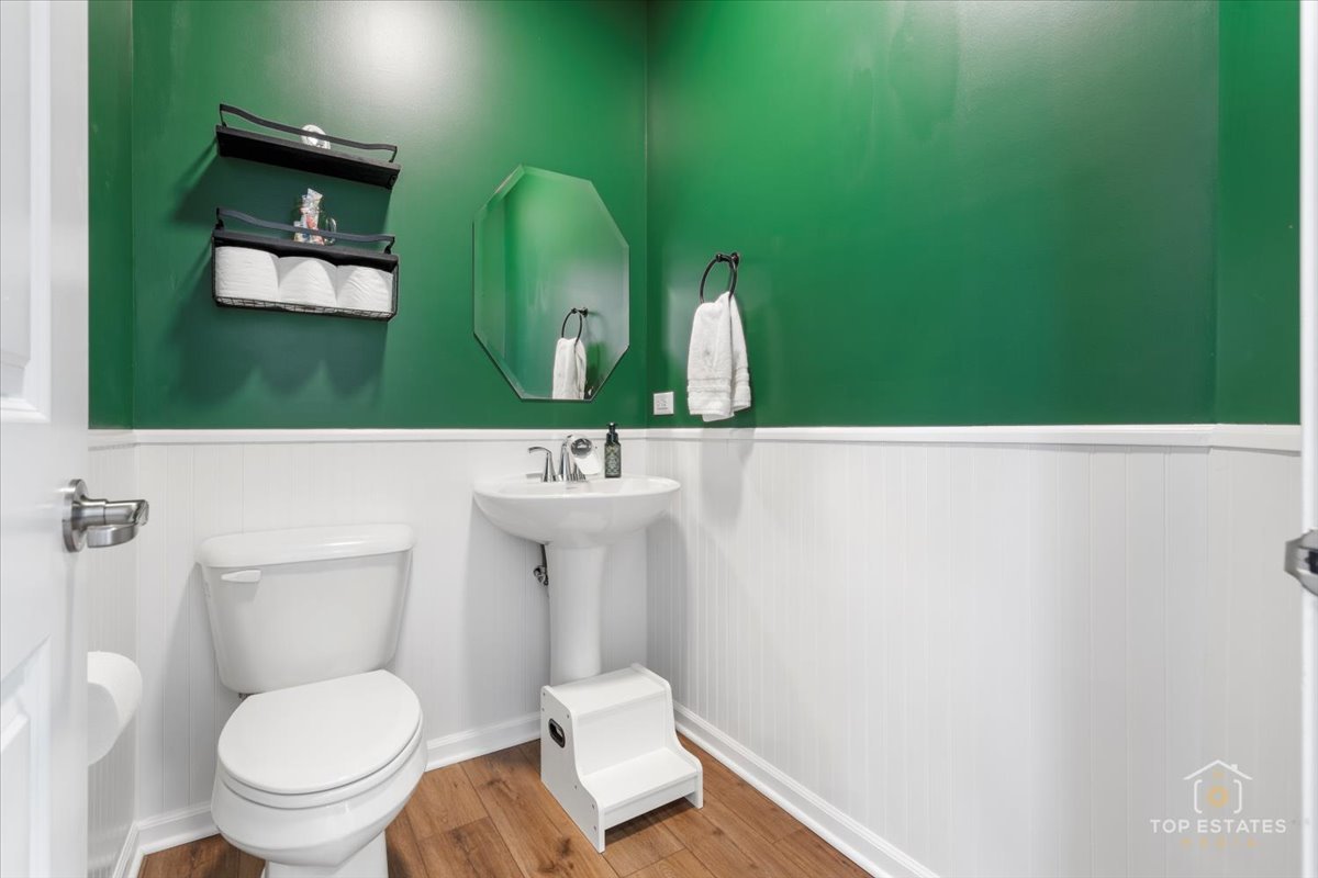 1457 Collins Drive, Elburn, IL 60119