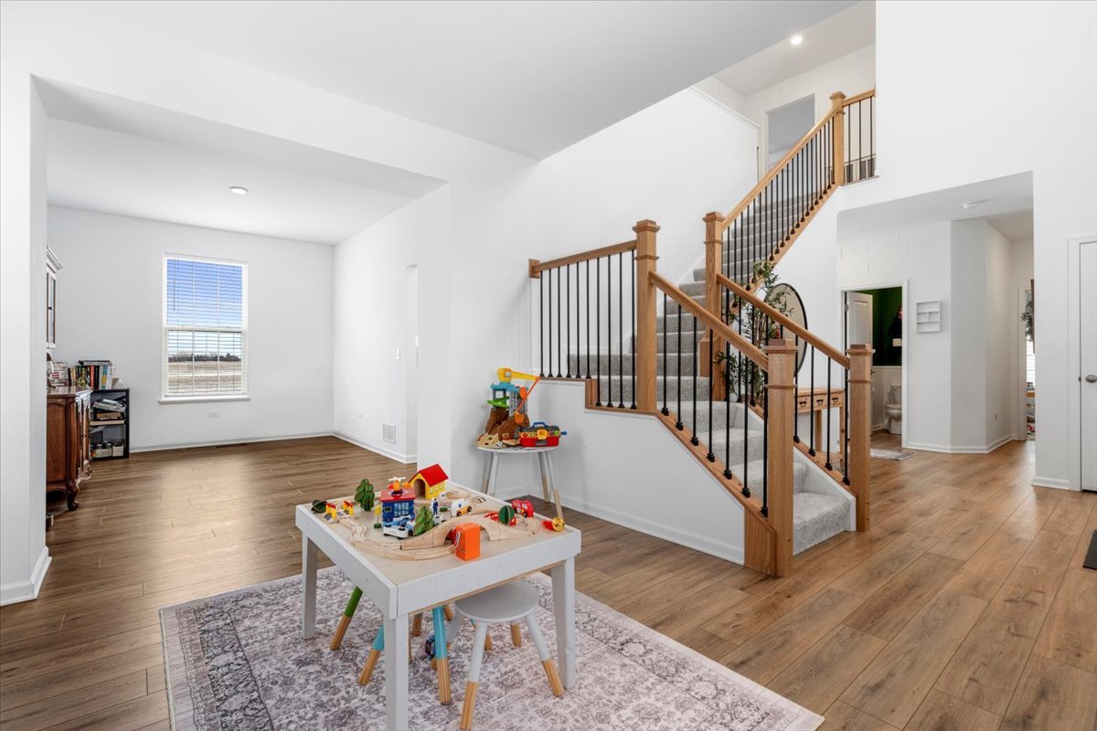 1457 Collins Drive, Elburn, IL 60119