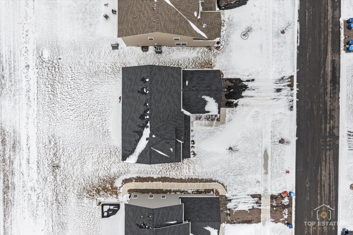 1457 Collins Drive, Elburn, IL 60119