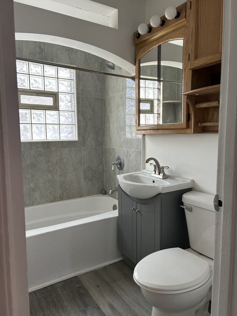 15531 Millard Avenue, Markham, IL 60428