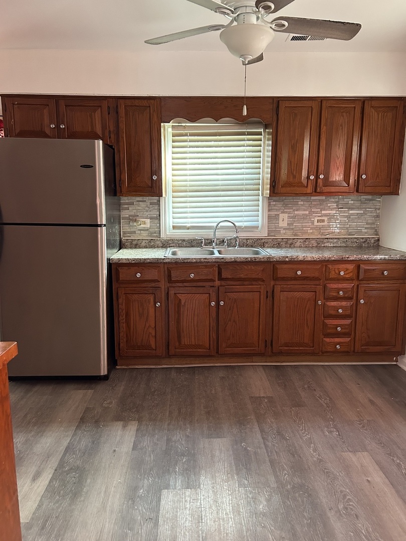 15531 Millard Avenue, Markham, IL 60428