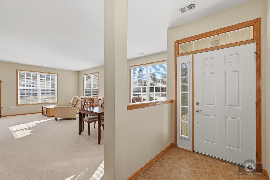 17221 Fontana Lane, Lockport, IL 60441