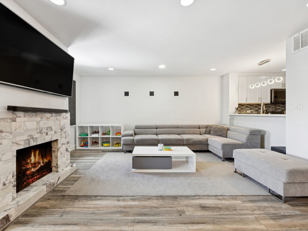 320 Sheridan Drive #2C, Willowbrook, IL 60527