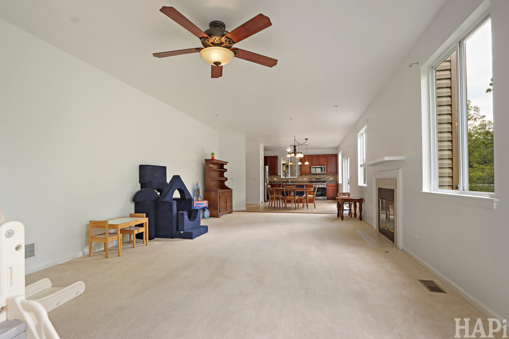 2050 Colchester Avenue, Hoffman Estates, IL 60192