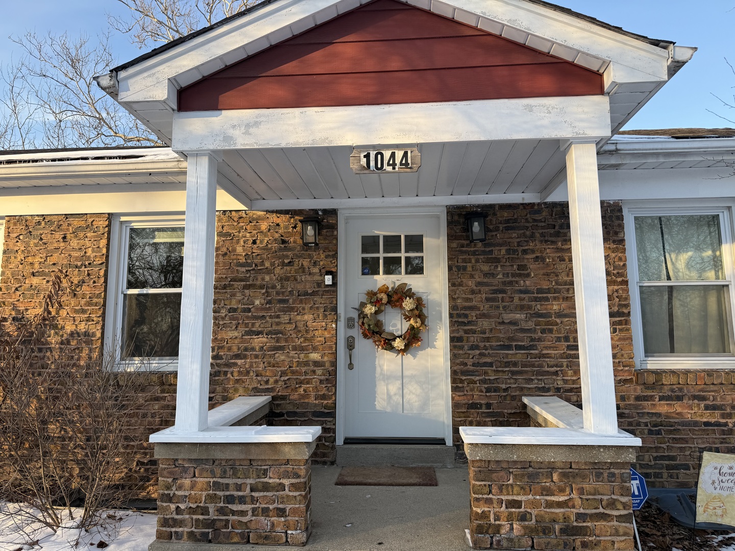 1044 S Ellsworth Avenue, Addison, IL 60101