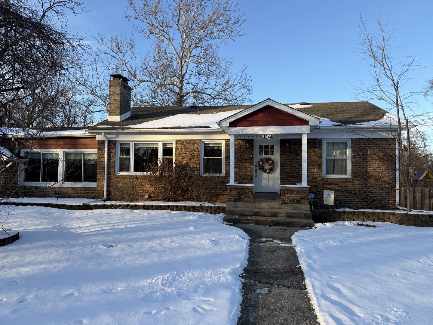 1044 S Ellsworth Avenue, Addison, IL 60101