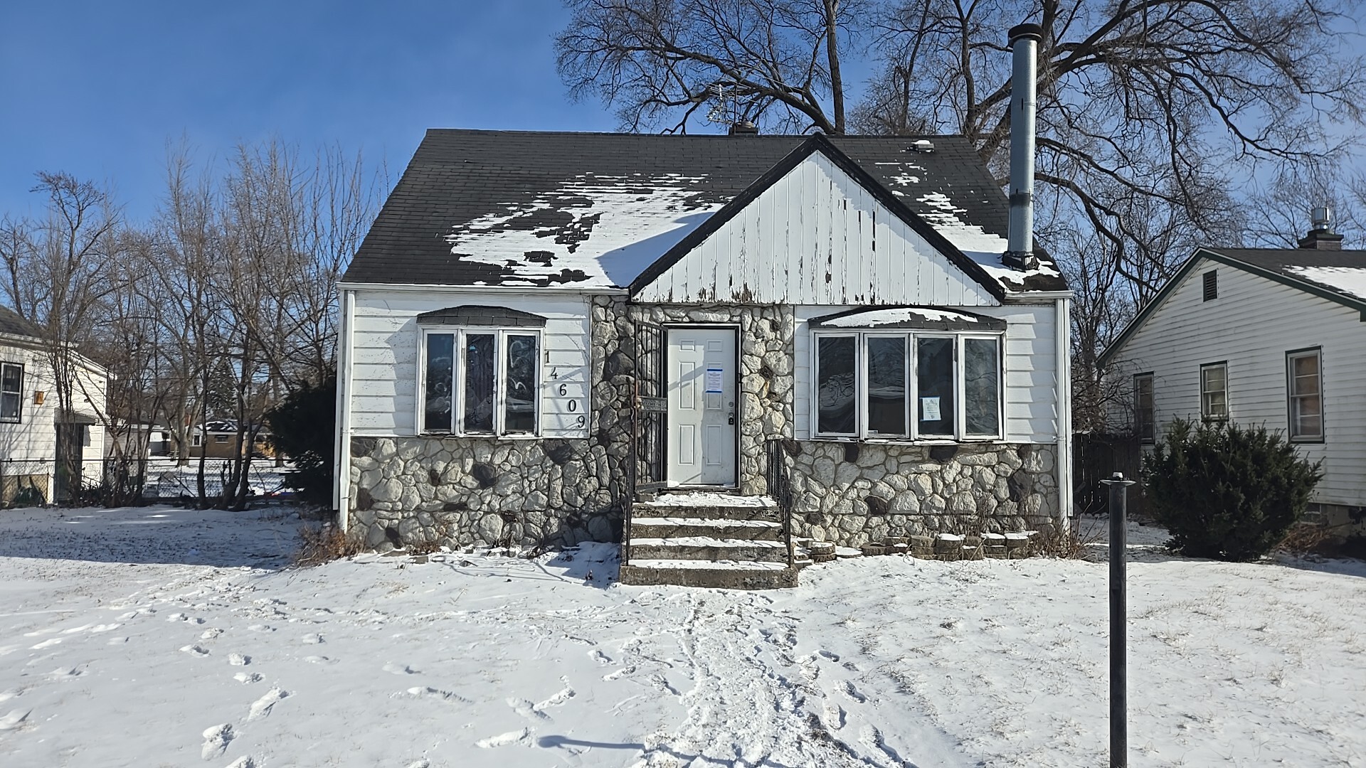 14609 Lexington Avenue, Harvey, IL 60426