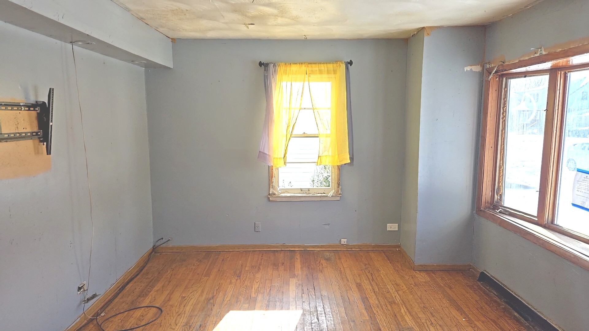 14609 Lexington Avenue, Harvey, IL 60426