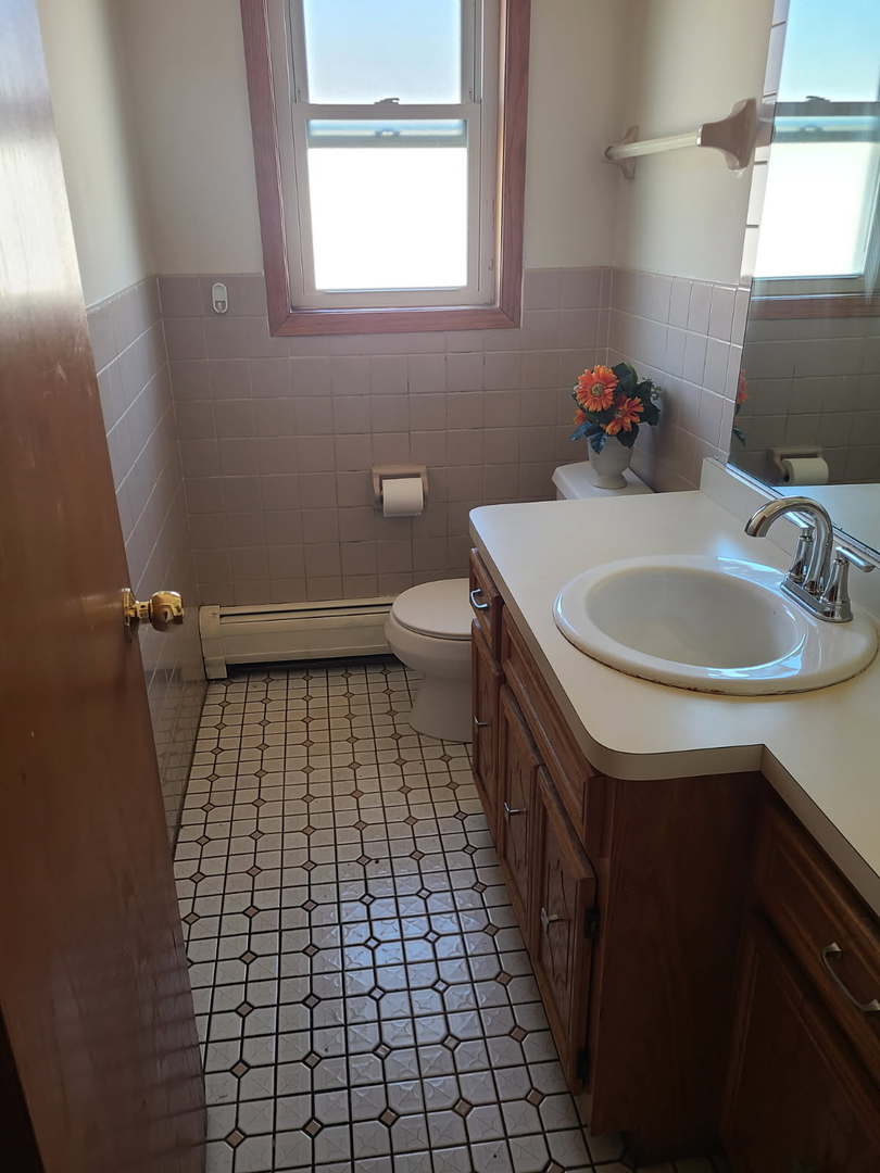 7912 Nordica Avenue, Burbank, IL 60459