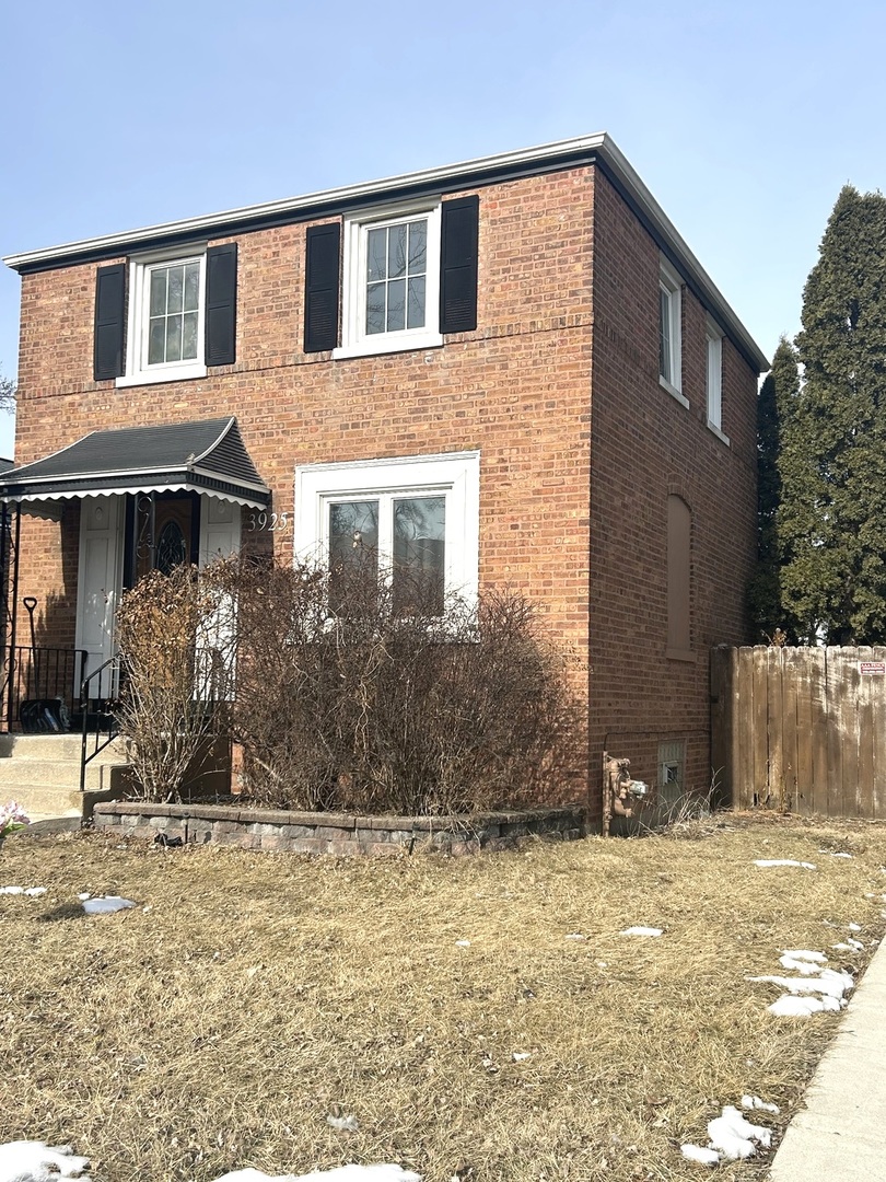 3925 Adams Street, Bellwood, IL 60104