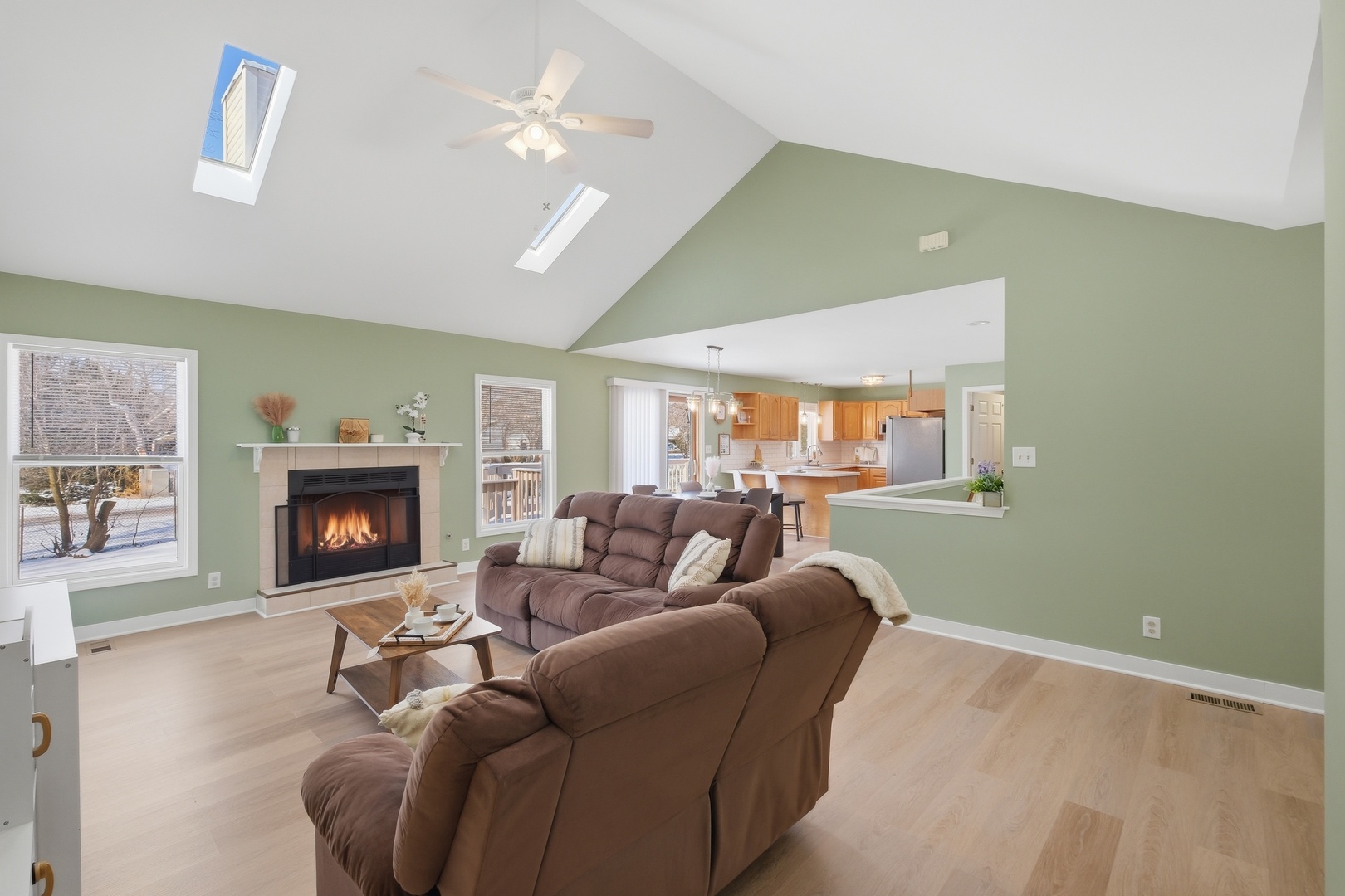 Crystal Lake, IL 60014