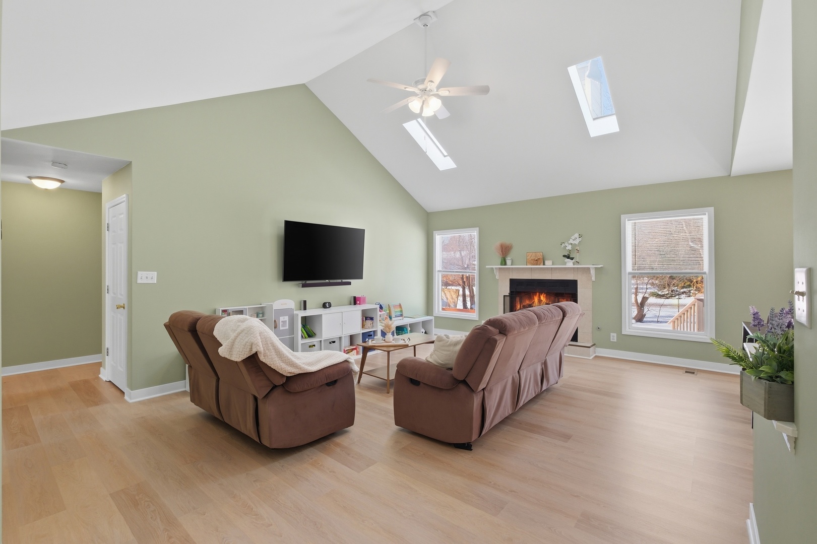 Crystal Lake, IL 60014