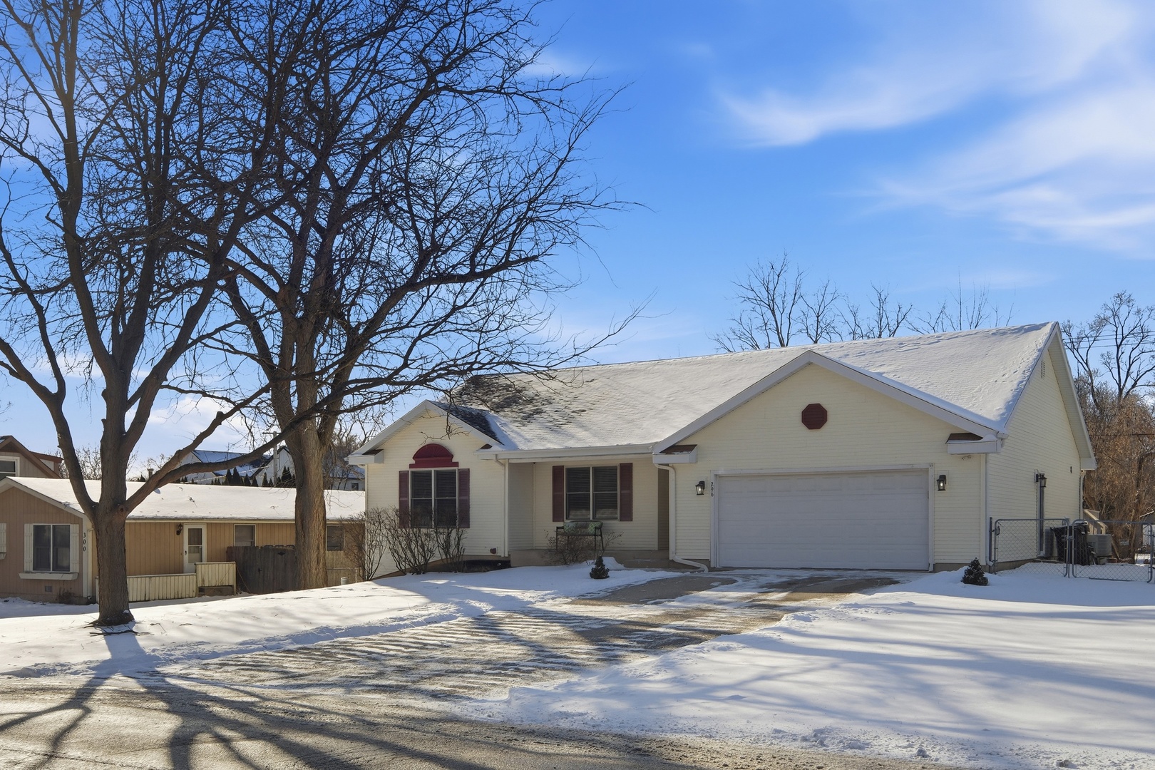 Crystal Lake, IL 60014