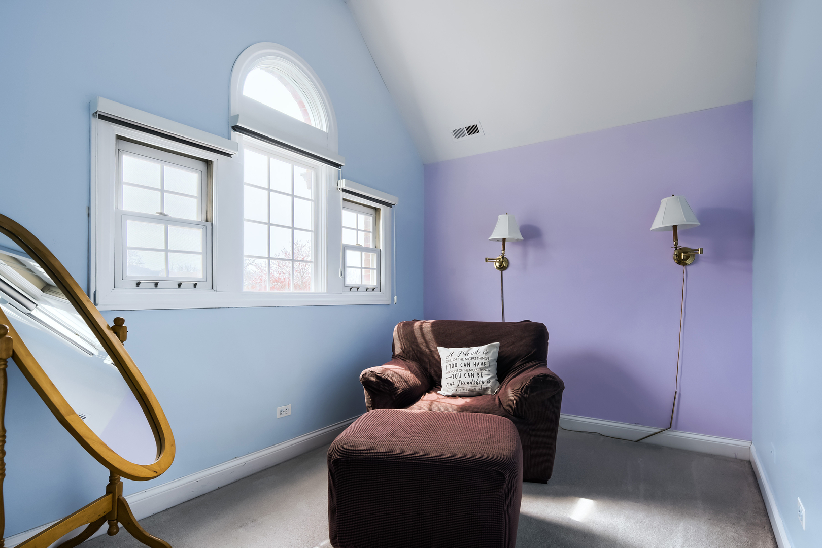 56 Ridgefield Lane, Willowbrook, IL 60527