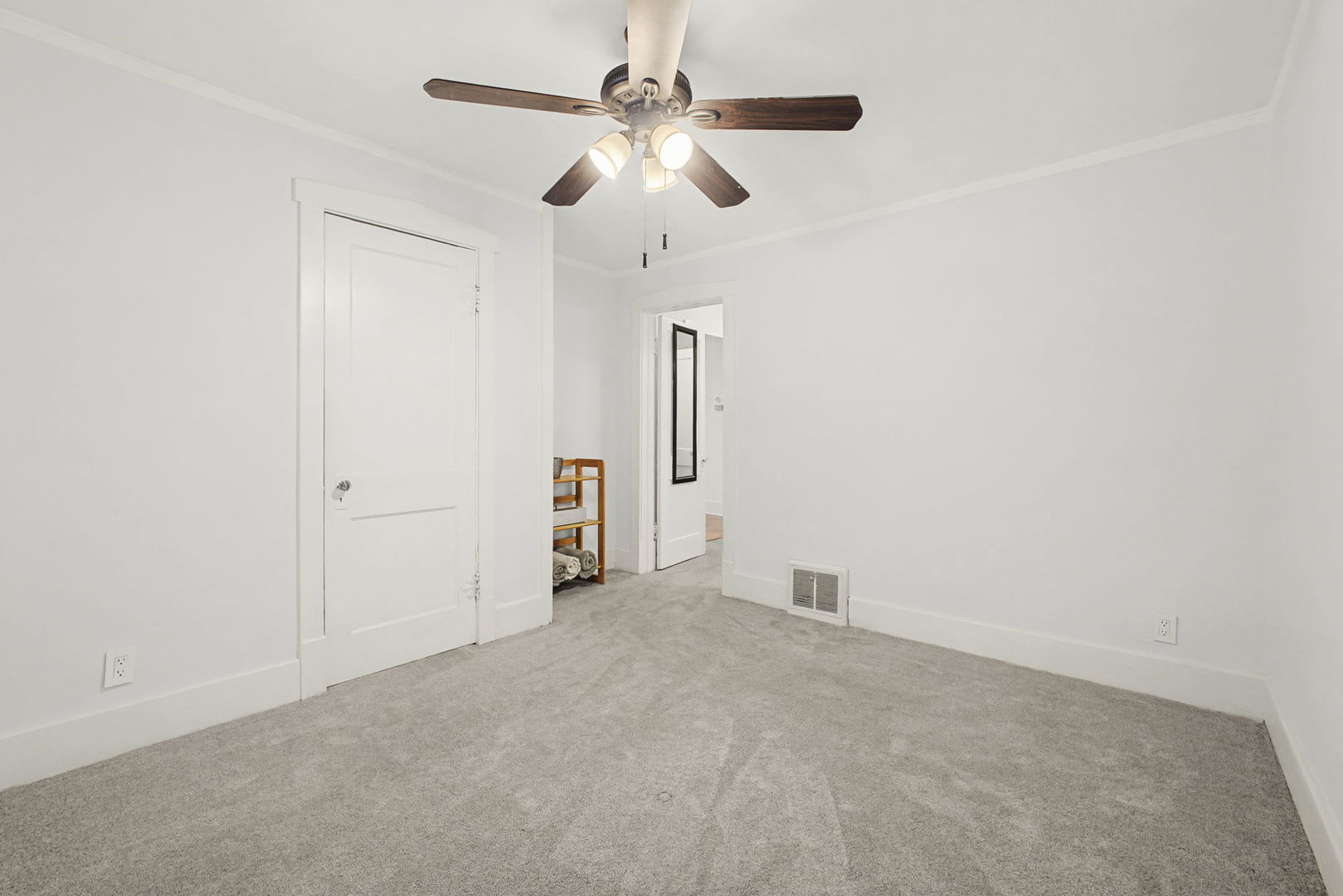 20 N Highland Avenue, Lombard, IL 60148