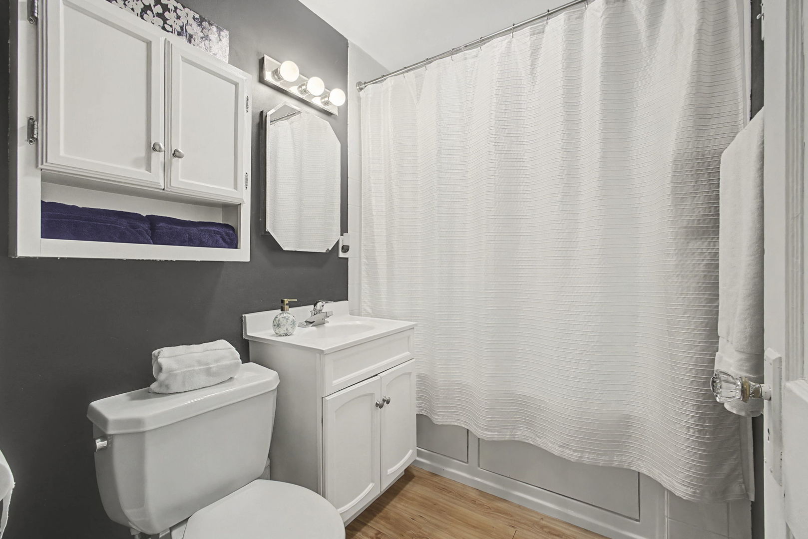 20 N Highland Avenue, Lombard, IL 60148