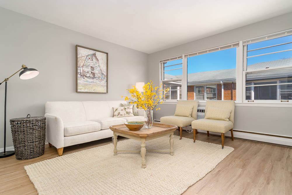 36 S Kensington Avenue #06, La Grange, IL 60525