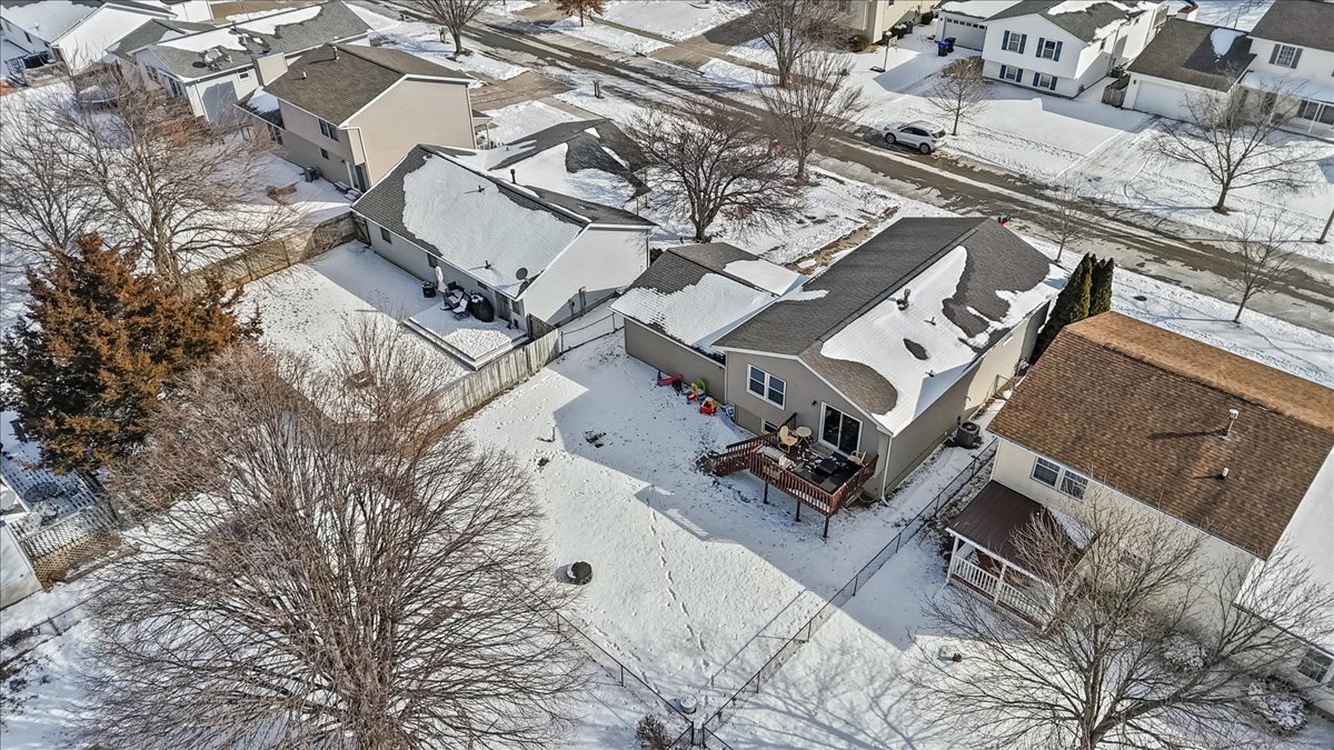 2823 Rutherford Drive, Bloomington, IL 61705