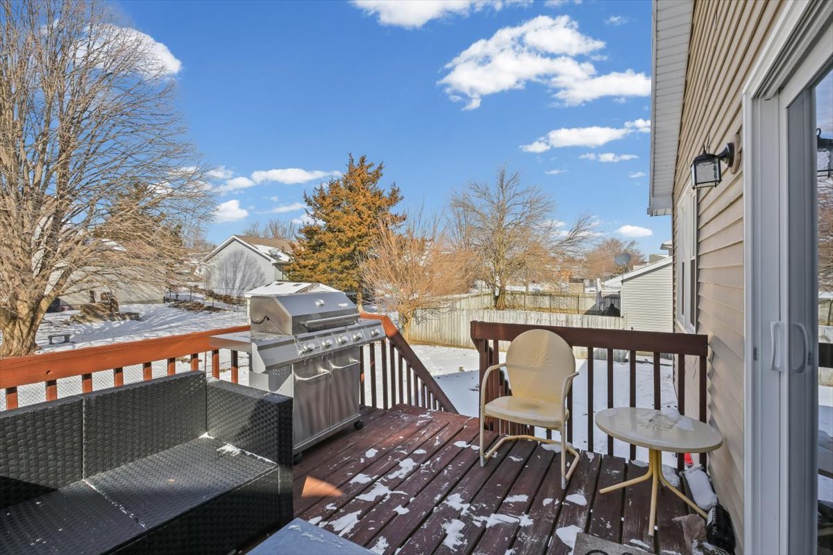 2823 Rutherford Drive, Bloomington, IL 61705