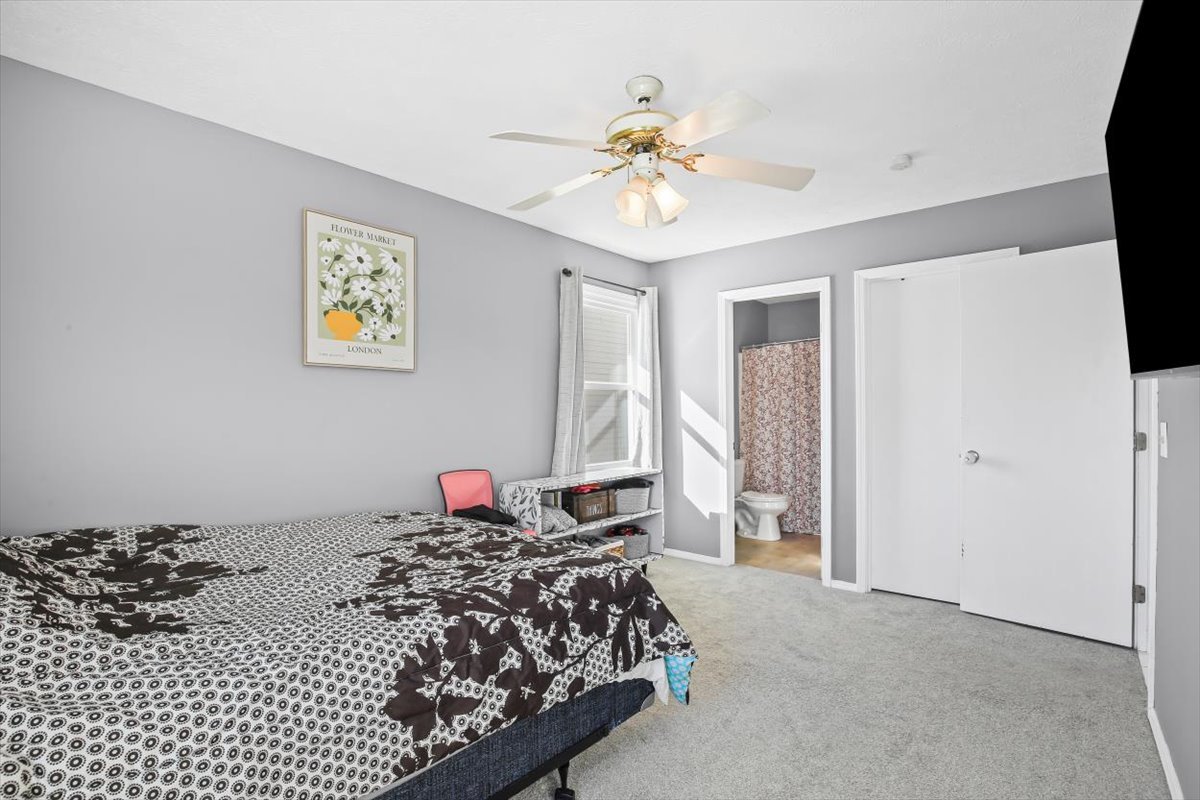 2823 Rutherford Drive, Bloomington, IL 61705