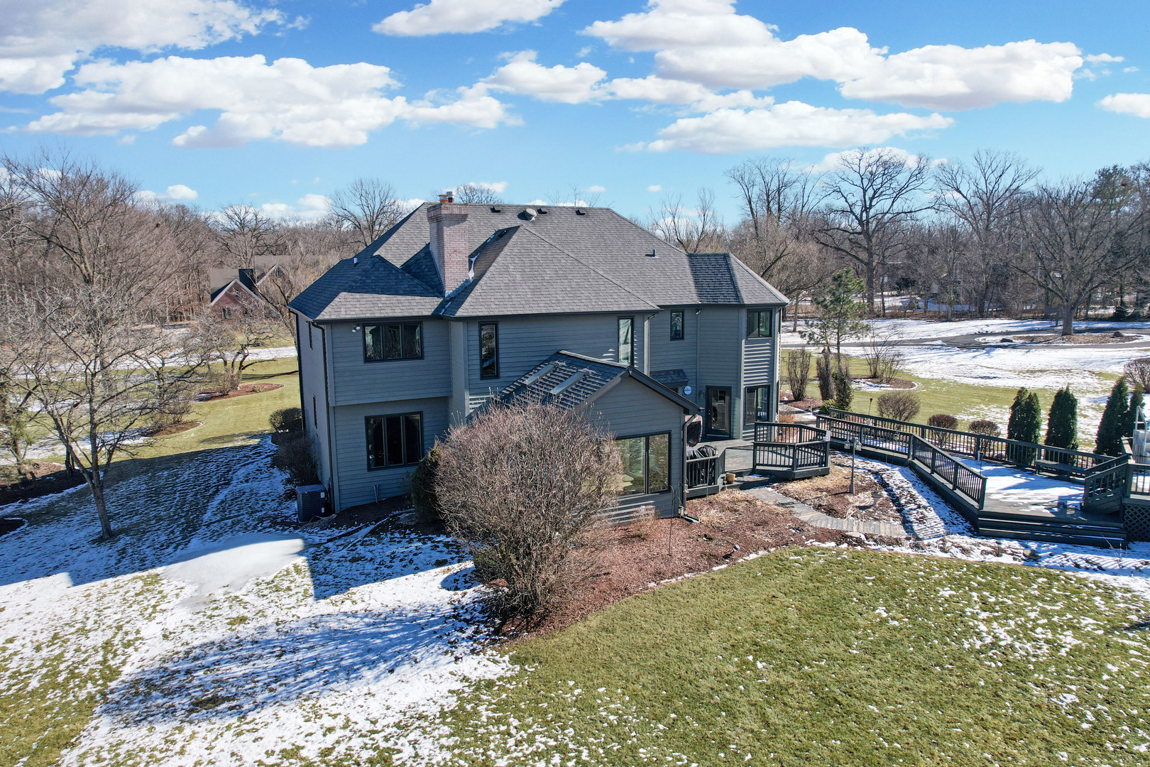 51 Crestview Drive, Oswego, IL 60543