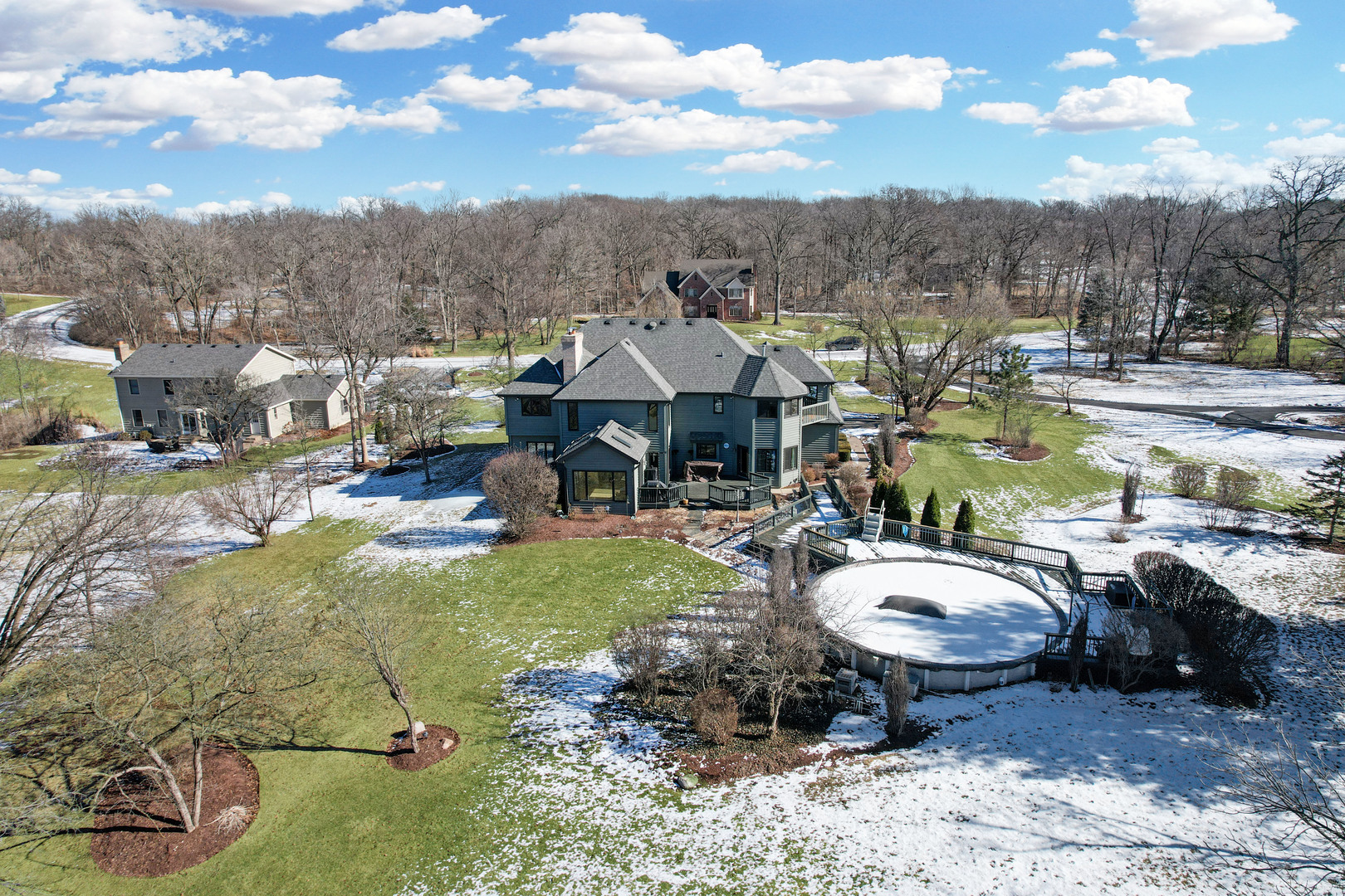 51 Crestview Drive, Oswego, IL 60543