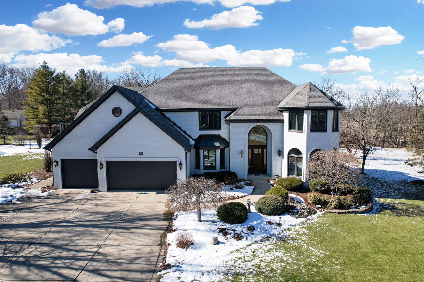 51 Crestview Drive, Oswego, IL 60543