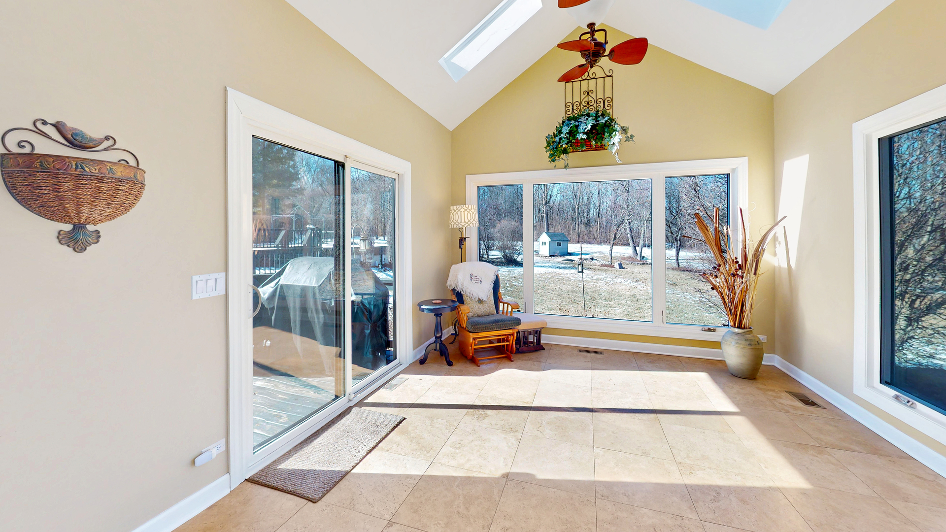 51 Crestview Drive, Oswego, IL 60543