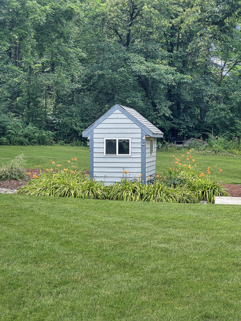 51 Crestview Drive, Oswego, IL 60543