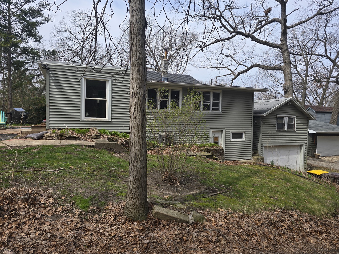 2616 Apache Trail, McHenry, IL 60051