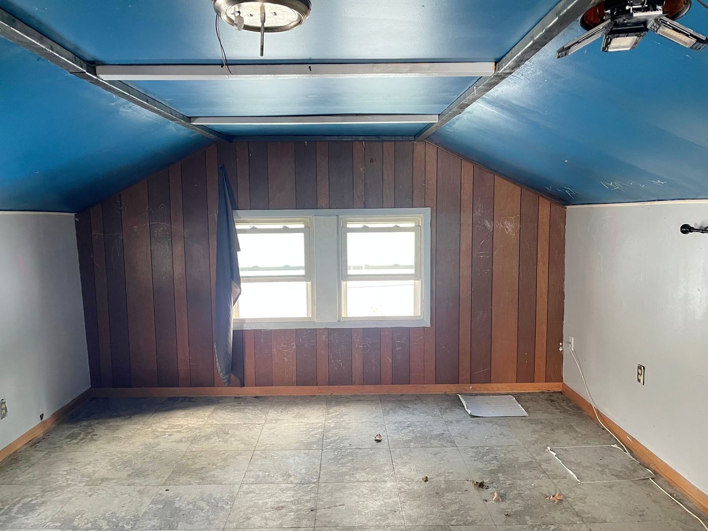 2616 Apache Trail, McHenry, IL 60051