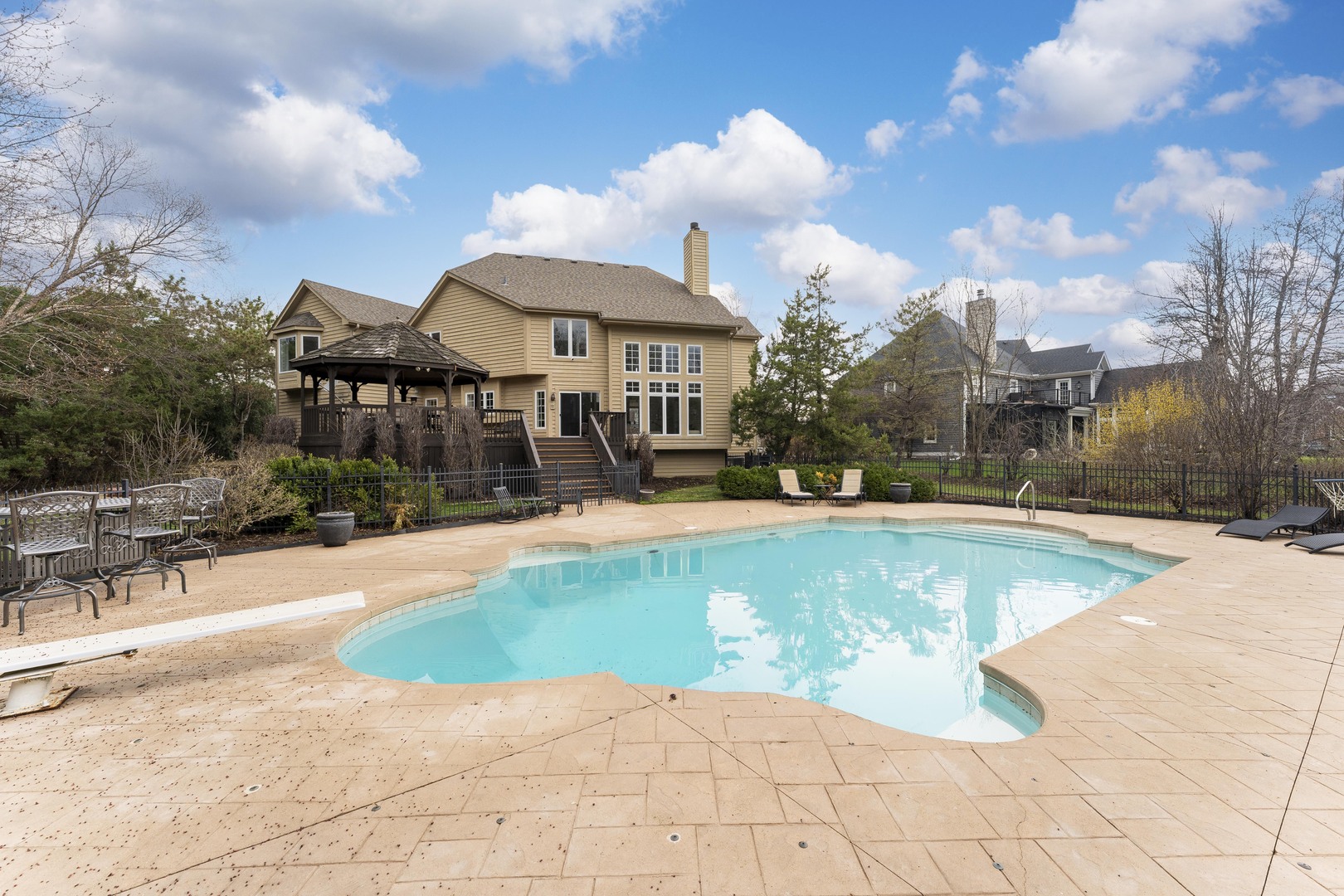 2706 Duncan Lane, Batavia, IL 60510