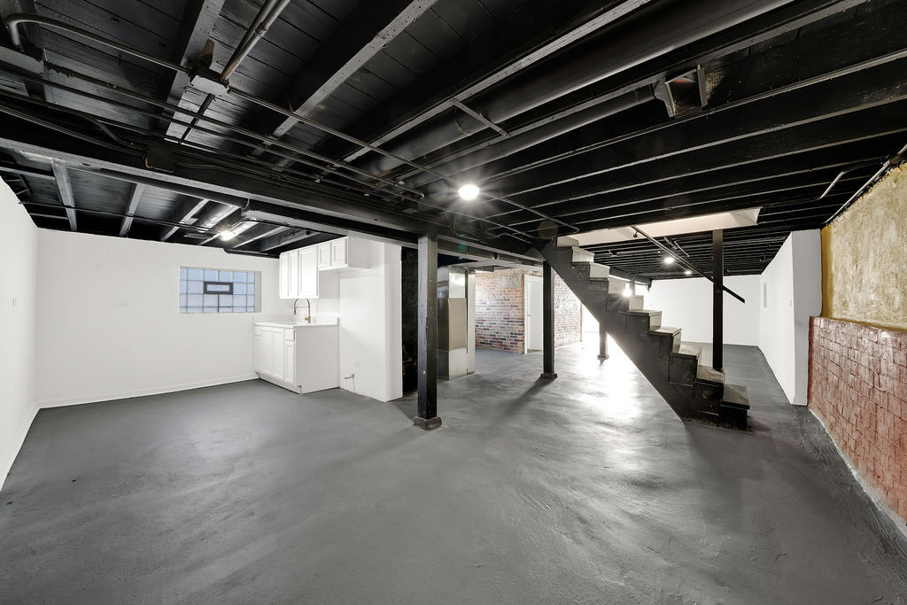 1444 W 72nd Place, Chicago, IL 60636