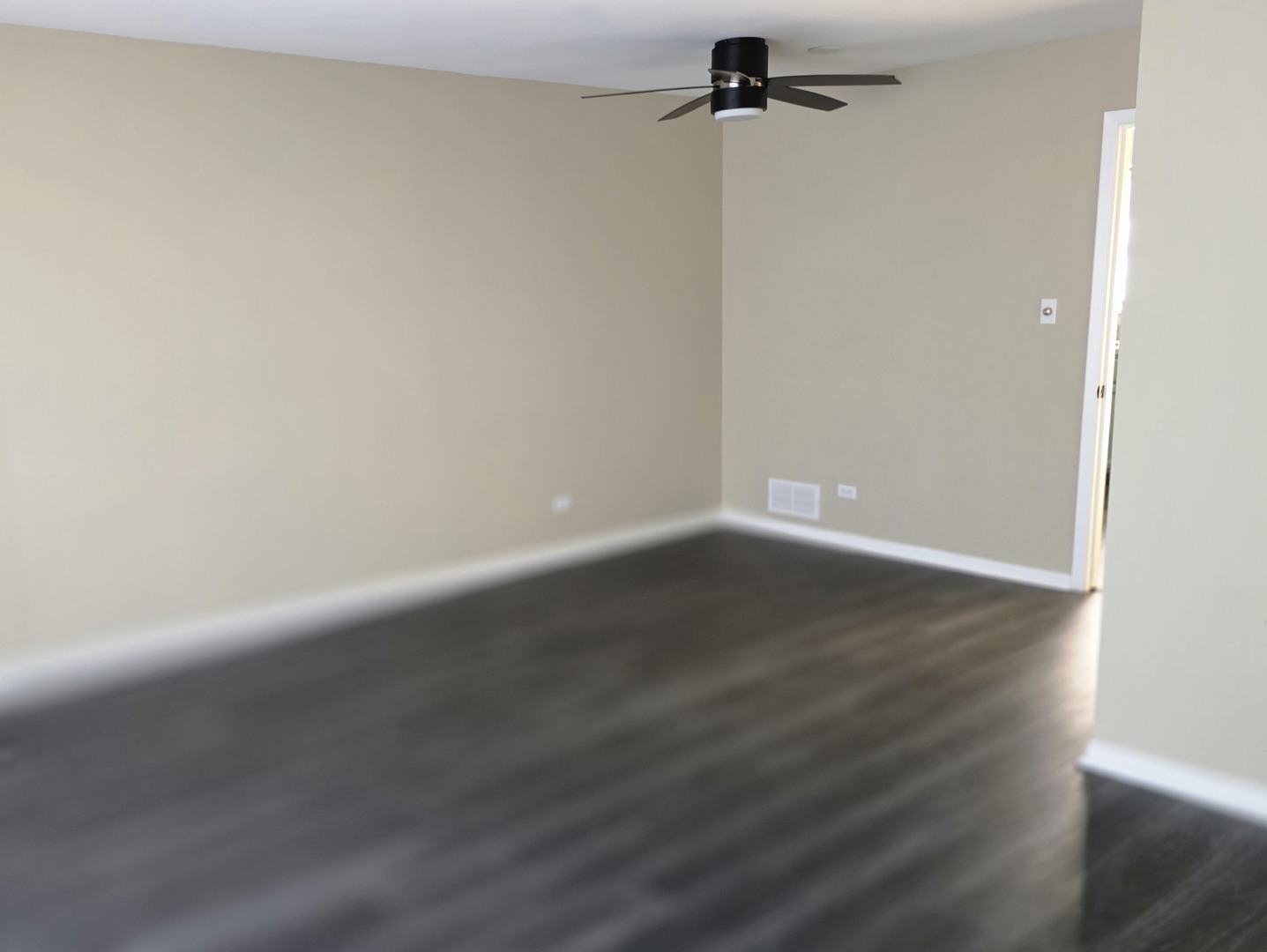 Elk Grove Village, IL 60007