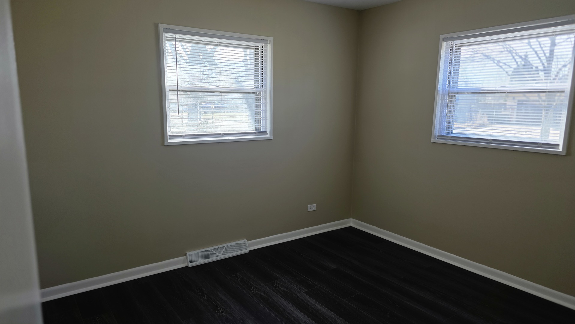 Elk Grove Village, IL 60007