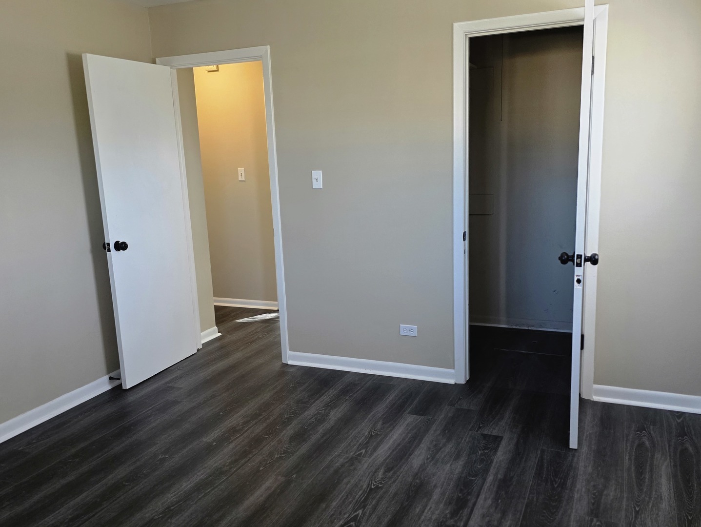 Elk Grove Village, IL 60007