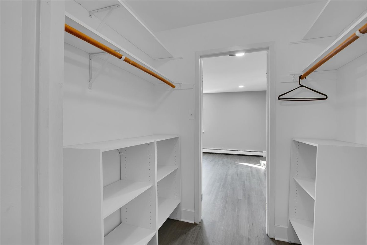 9725 S Karlov Avenue #305, Oak Lawn, IL 60453