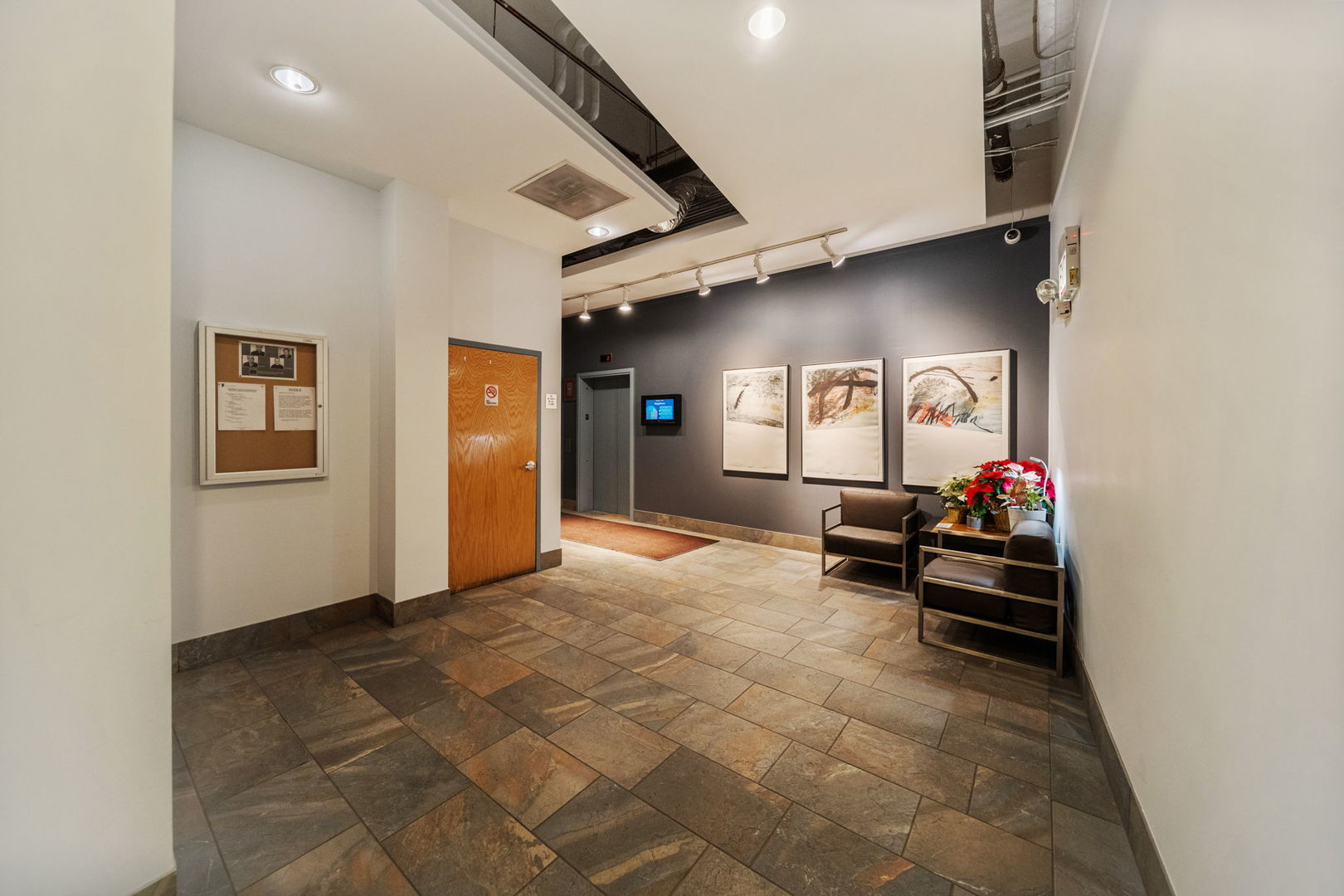 1631 S Michigan Avenue #301, Chicago, IL 60616