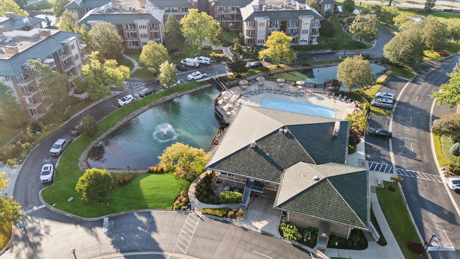 1 Oak Brook Club Drive #A310, Oak Brook, IL 60523