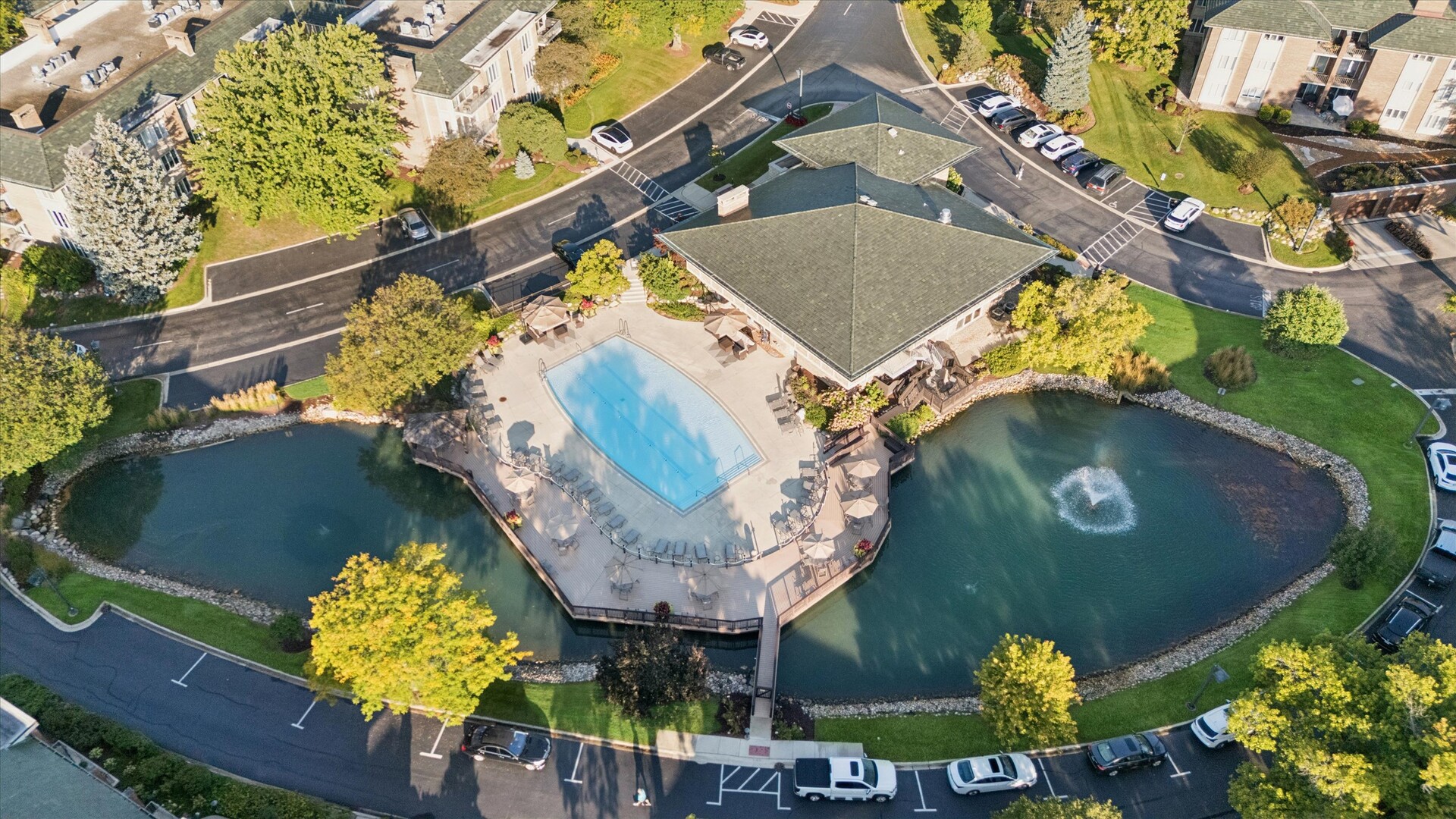 1 Oak Brook Club Drive #A310, Oak Brook, IL 60523